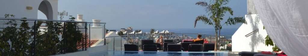 Edificio Neptuno en Guida de Isora, Tenerife