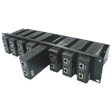 Rack para POEs instalable en rack de 19", hasta 8 inyectores POE